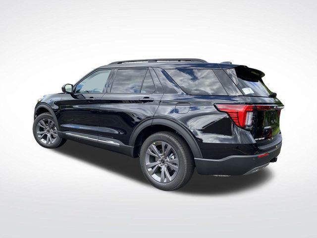 new 2025 Ford Explorer car, priced at $49,870