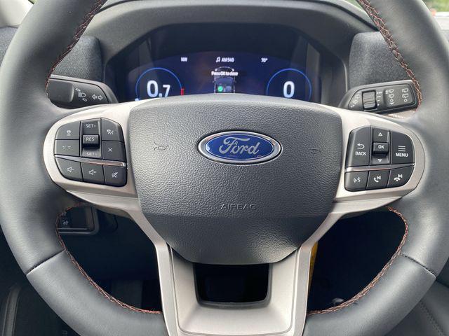 new 2025 Ford Explorer car, priced at $49,870