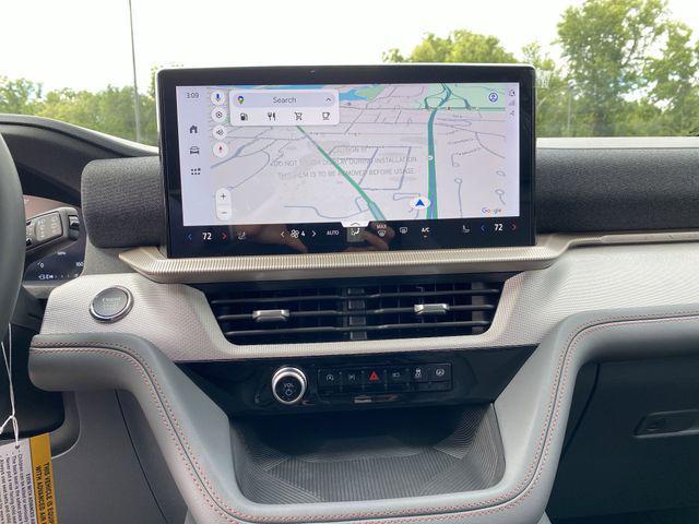 new 2025 Ford Explorer car, priced at $49,870
