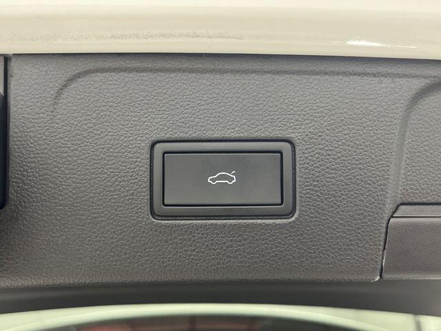 used 2024 Volkswagen Atlas car, priced at $30,995