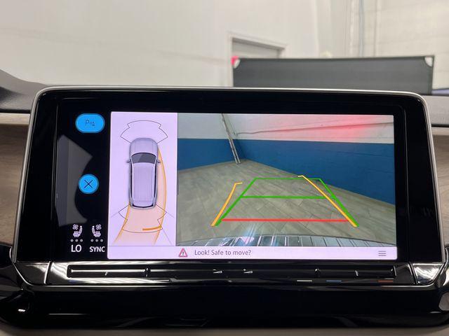 used 2024 Volkswagen Atlas car, priced at $30,995