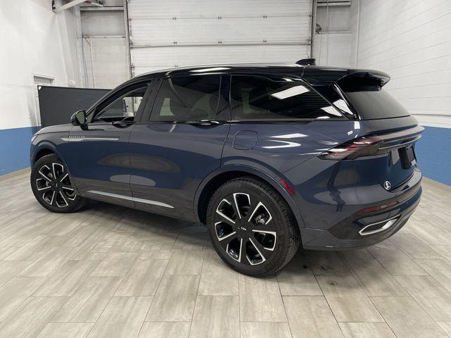 used 2024 Lincoln Nautilus car, priced at $52,895