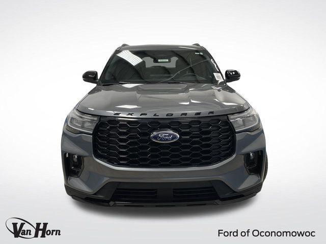 used 2025 Ford Explorer car, priced at $47,995