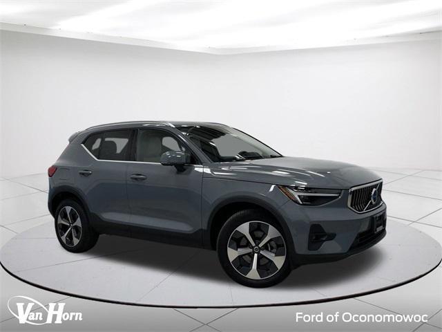 used 2023 Volvo XC40 car, priced at $32,498