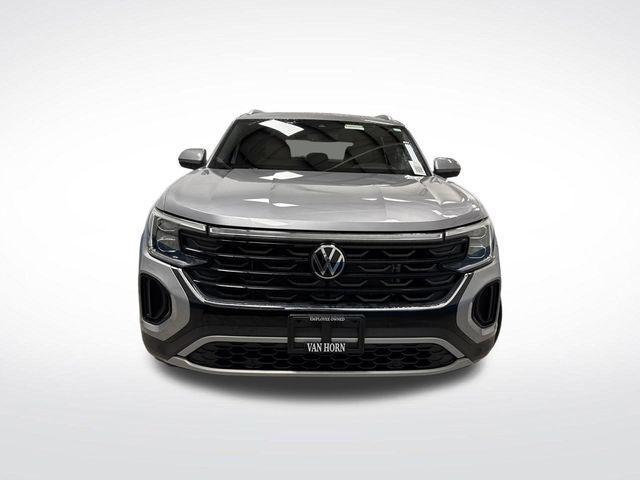 used 2024 Volkswagen Atlas Cross Sport car, priced at $34,990