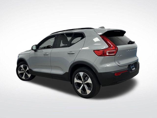 used 2024 Volvo XC40 car, priced at $31,789