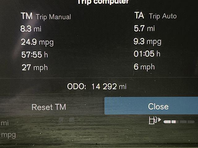 used 2024 Volvo XC40 car, priced at $31,789