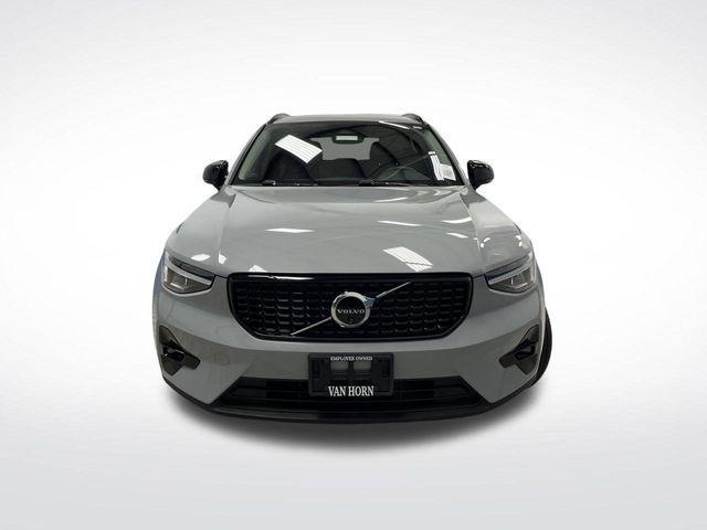used 2024 Volvo XC40 car, priced at $31,789