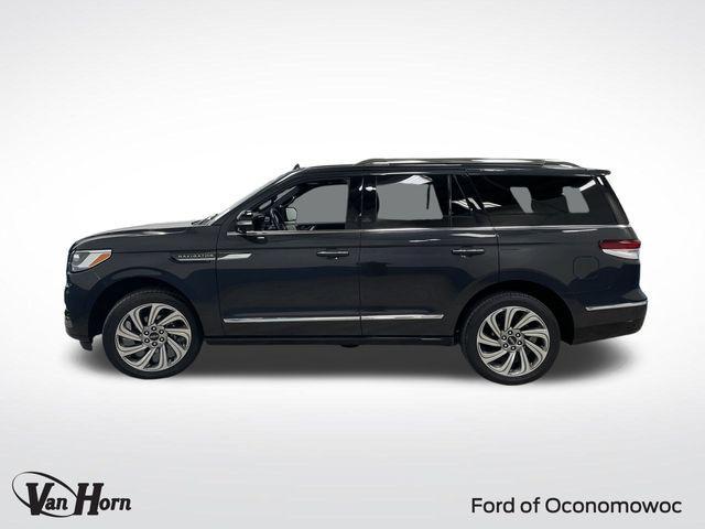 used 2022 Lincoln Navigator car, priced at $58,995