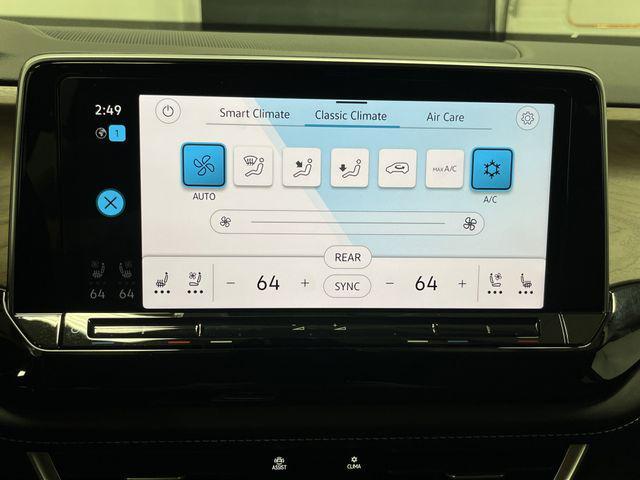 used 2024 Volkswagen Atlas car, priced at $32,500