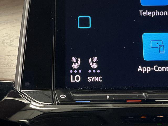 used 2024 Volkswagen Atlas car, priced at $33,500