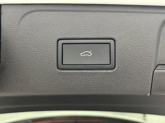 used 2024 Volkswagen Atlas car, priced at $33,500