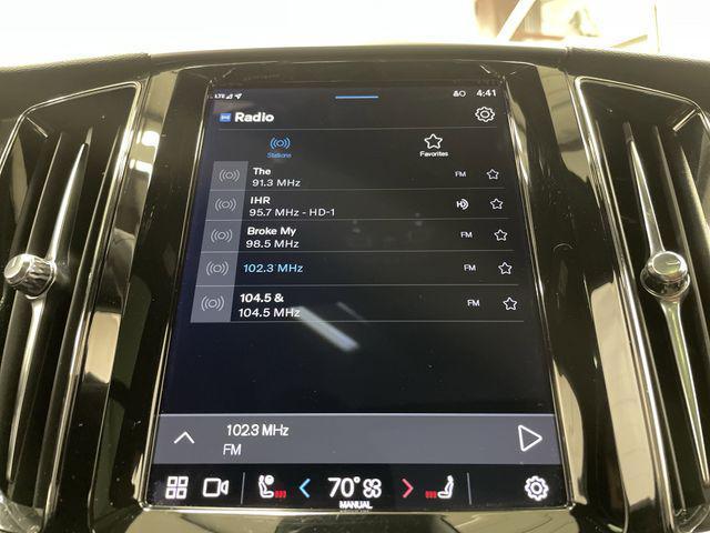 used 2022 Volvo XC60 Recharge Plug-In Hybrid car, priced at $36,995