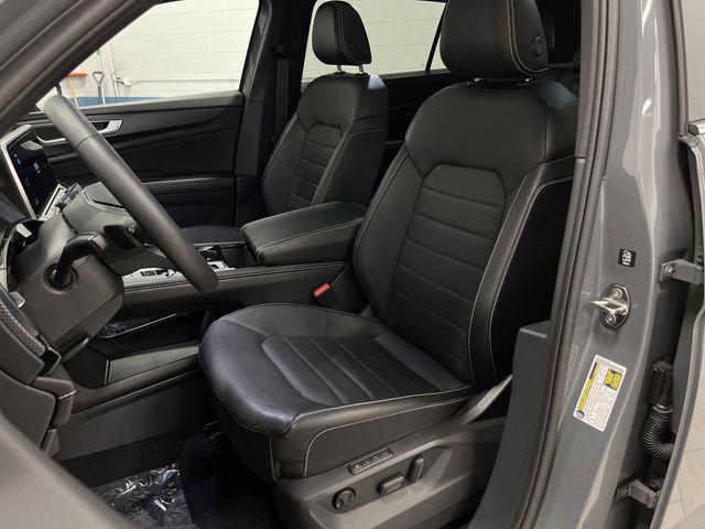 used 2024 Volkswagen Atlas Cross Sport car, priced at $32,500
