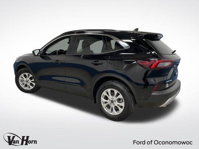 used 2023 Ford Escape car, priced at $24,995