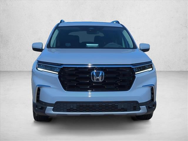 new 2025 Honda Pilot car, priced at $50,649