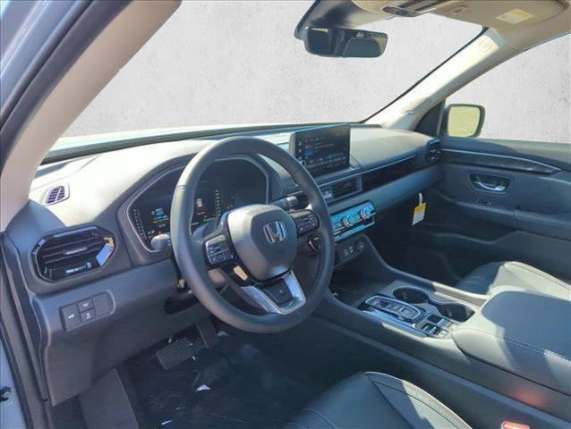 new 2025 Honda Pilot car, priced at $50,649