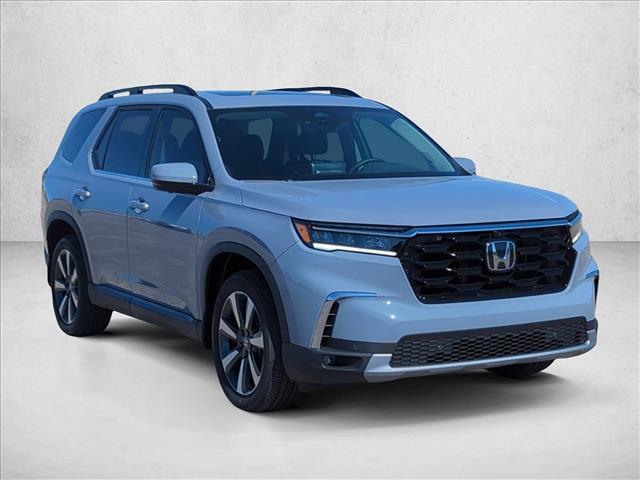 new 2025 Honda Pilot car, priced at $50,649