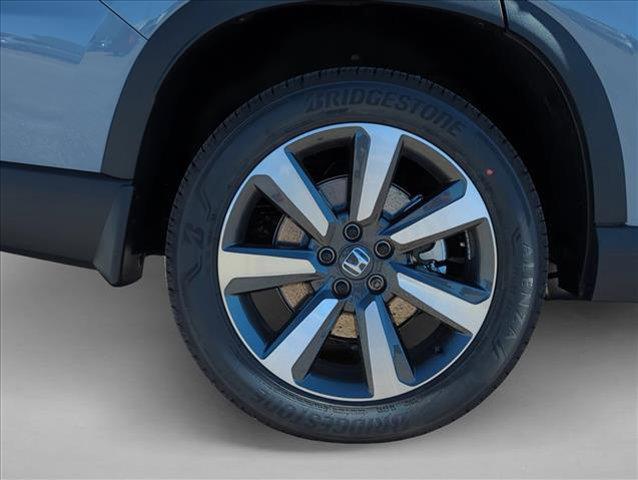 new 2025 Honda Pilot car, priced at $50,649