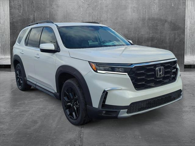 new 2025 Honda Pilot car, priced at $47,909