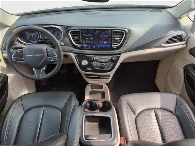 used 2023 Chrysler Pacifica car, priced at $20,911