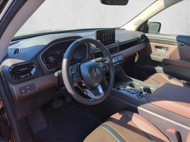 new 2025 Honda Pilot car, priced at $50,222