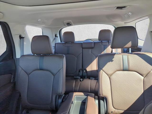 new 2025 Honda Pilot car, priced at $50,222