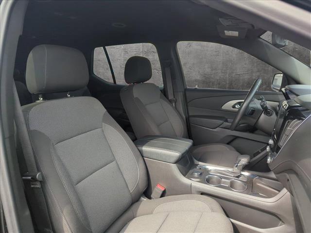 used 2022 Chevrolet Traverse car, priced at $27,959