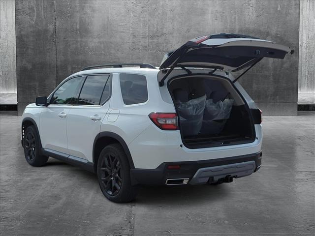 new 2025 Honda Pilot car, priced at $48,593