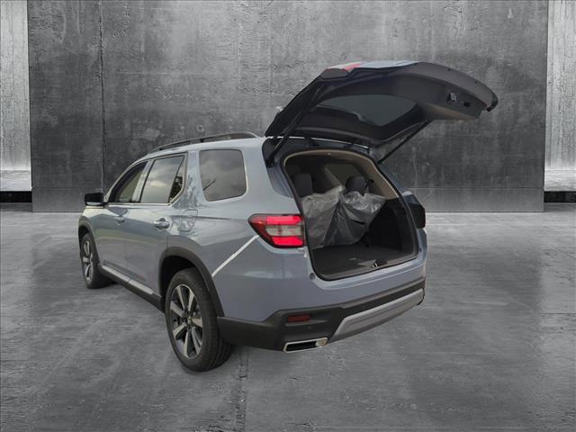 new 2025 Honda Pilot car, priced at $47,658