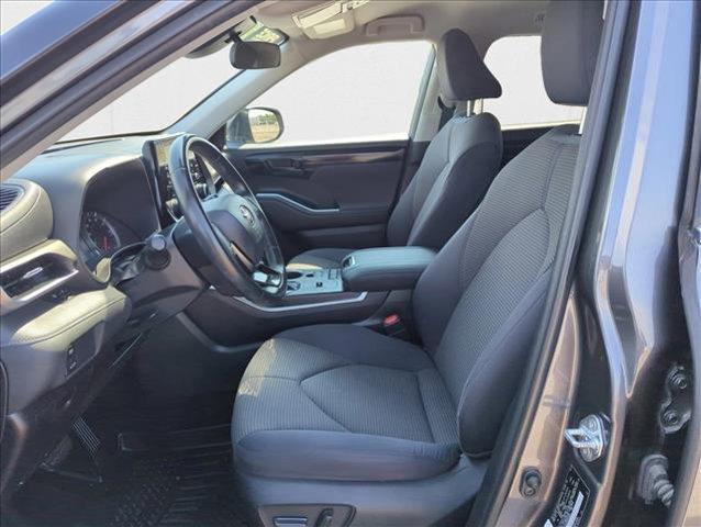 used 2021 Toyota Highlander car, priced at $24,363