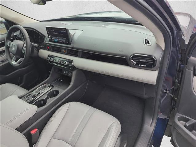 new 2025 Honda Pilot car, priced at $42,846