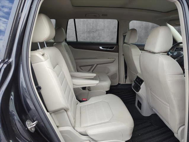 used 2024 Volkswagen Atlas car, priced at $35,552