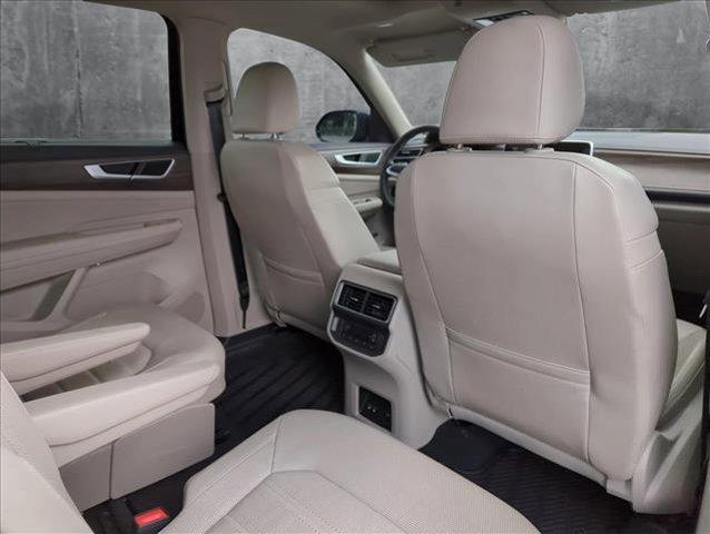 used 2024 Volkswagen Atlas car, priced at $35,552