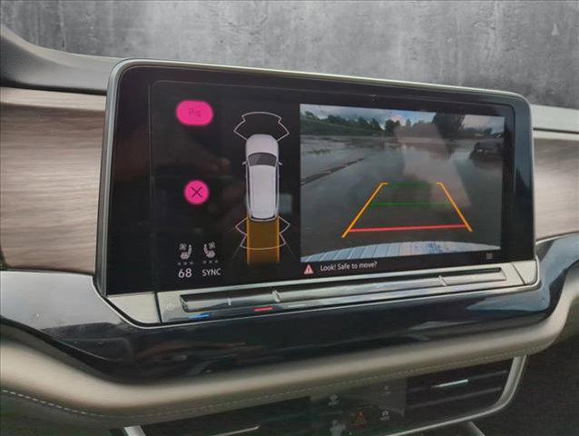used 2024 Volkswagen Atlas car, priced at $35,552
