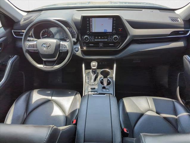 used 2022 Toyota Highlander car, priced at $34,877