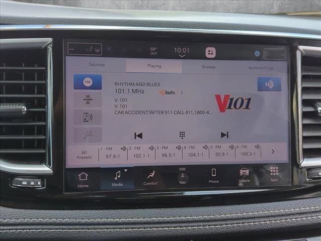 used 2023 Chrysler Pacifica car, priced at $28,692