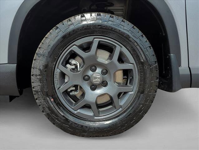 new 2025 Honda Pilot car, priced at $47,832