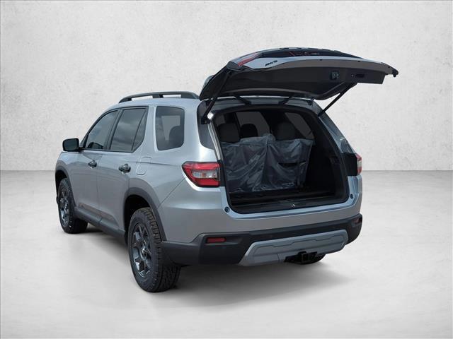 new 2025 Honda Pilot car, priced at $47,832