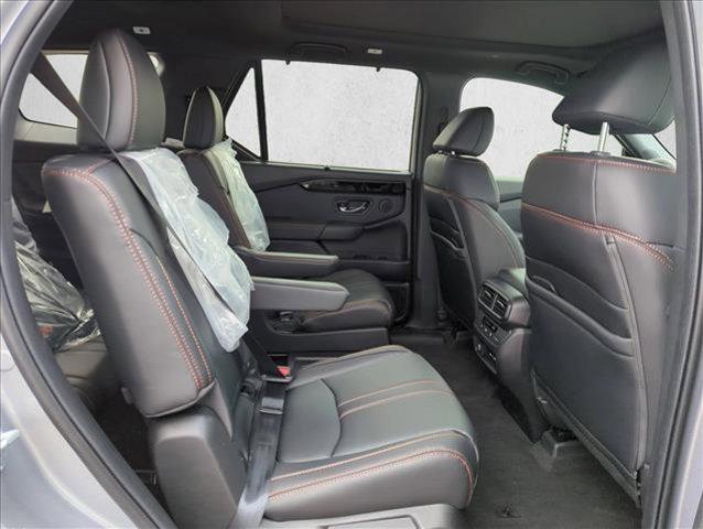 new 2025 Honda Pilot car, priced at $47,832