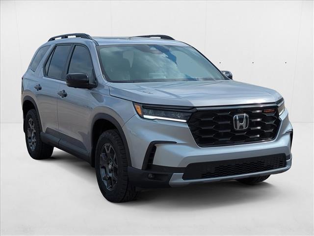 new 2025 Honda Pilot car, priced at $47,787