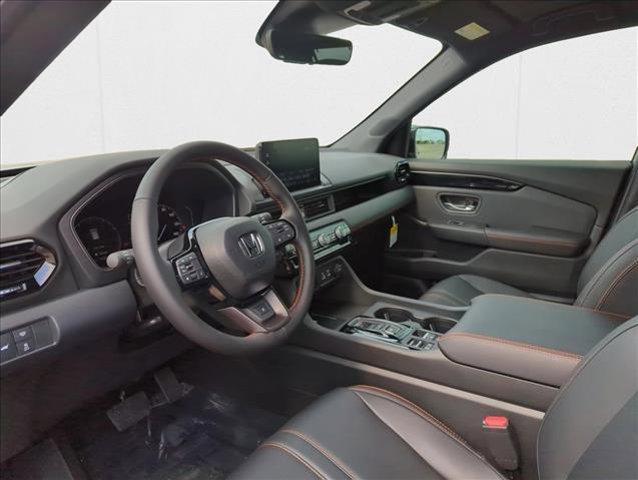 new 2025 Honda Pilot car, priced at $47,787
