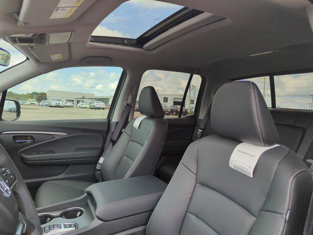 new 2025 Honda Ridgeline car, priced at $41,765