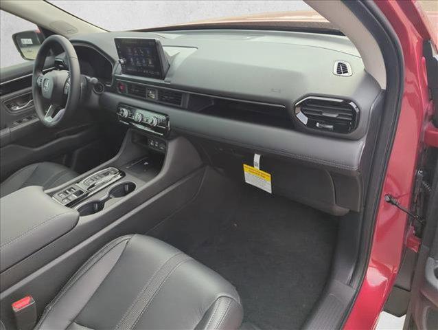 new 2025 Honda Pilot car, priced at $47,452