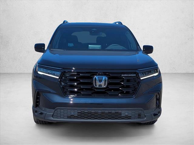 new 2025 Honda Pilot car, priced at $51,599