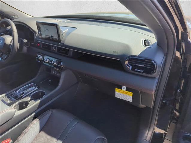 new 2025 Honda Pilot car, priced at $51,599