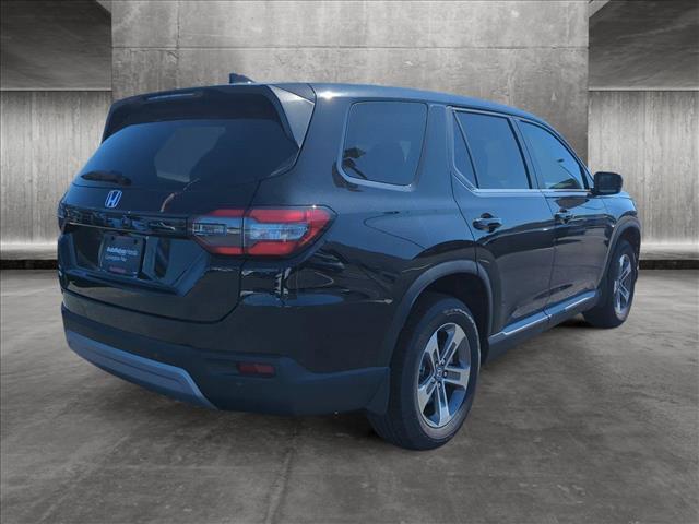 new 2025 Honda Pilot car, priced at $44,558