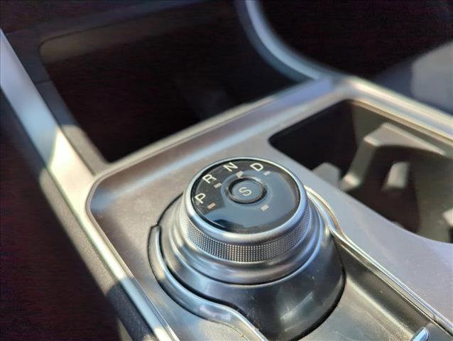 used 2024 Ford Edge car, priced at $24,987