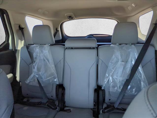 new 2025 Honda Pilot car, priced at $45,242