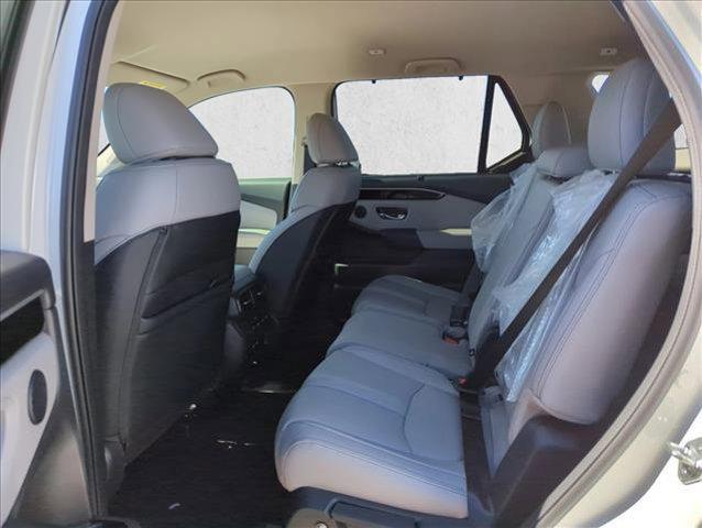 new 2025 Honda Pilot car, priced at $45,242